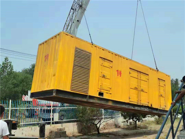 苏尼特左300KW柴油发电机组油耗是多少？