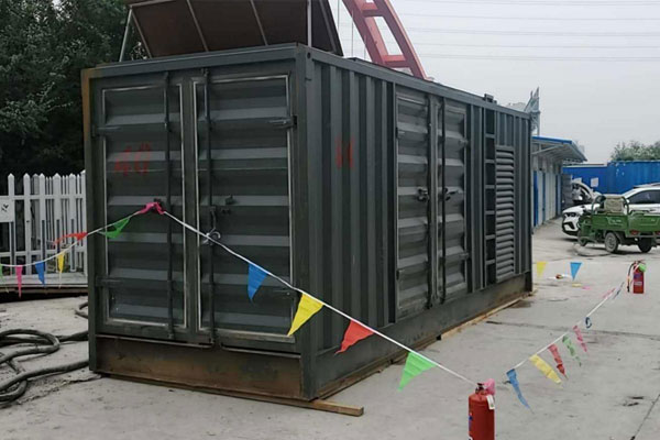 苏尼特左发电机租赁空气滤清器多久更换一次?